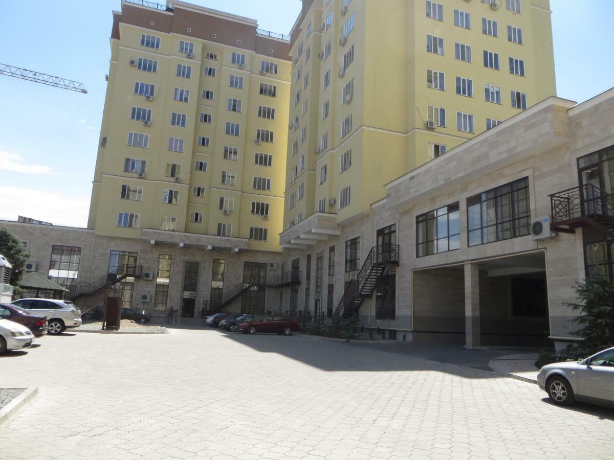 Flatrent Apartment Bishkek Exteriör bild